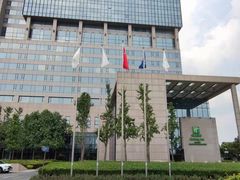 -上海虹桥西郊假日酒店