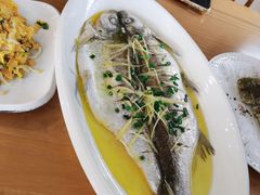 -品鲜村农家菜·阳澄湖大闸蟹(总店)