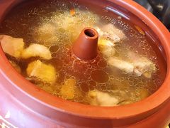 -云海肴·汽锅鸡·云南菜(天山百盛优客店)