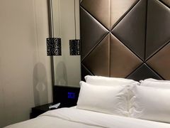 -桔子酒店(深圳东门湖贝地铁站店)