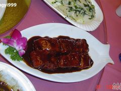 鮰鱼(好吃！）-上海老饭店(北京分店)