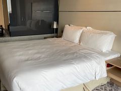 -上海虹桥西郊假日酒店