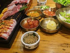 -韩景台烤肉(八大处店)