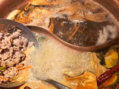 -洱火云南酸菜牛肉火锅(石景山当代商城店)