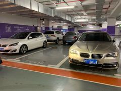 -龙湖虹桥天街-停车场