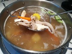 -左庭右院鲜牛肉火锅(浦江欢乐颂店)