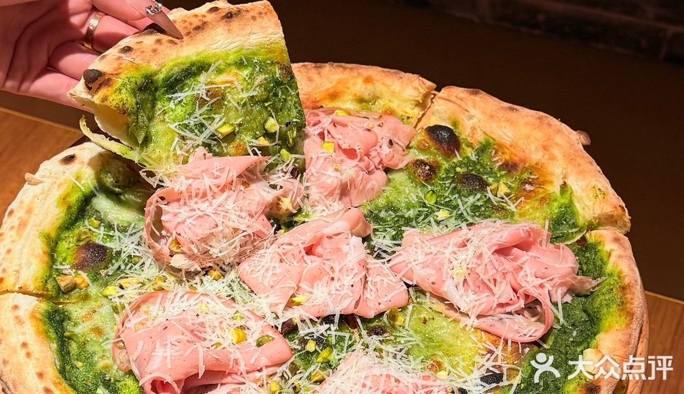开心果披萨🍕吼吼吃啊……