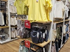 -优衣库(上海虹口龙之梦店)