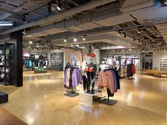 -NIKE品牌体验店(北京蓝色港湾店)