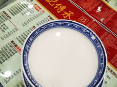 -赵记传承特色牛奶甜品(泉城广场店)