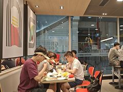 -麦当劳(轻轨曹杨路店)