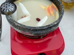 -墨脱石锅椰子鸡•香草鸭•东山羊(大东海店)