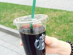 星巴克&nbsp;全黑围裙店(太古里店)-星巴克(成都太古里二店)