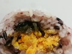 蛋黄肉松饭团-大个子蒸饭