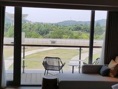 -上海佘山世茂艾美酒店