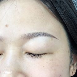 -一个差评成就的纹眉店