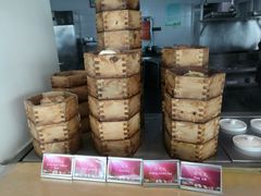 -亚洲国际大酒店·云顶阁旋转自助餐厅