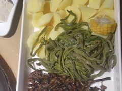 -万里闯关东铁锅炖菜馆(高新旗舰店)