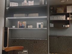 -HUG·拥抱咖啡(郑州宝龙广场店)