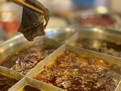 老锅底-邓莽子老火锅(中兴路总店)