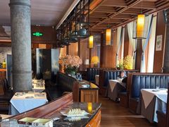 -八府香鸭·啫啫煲(华山路店)