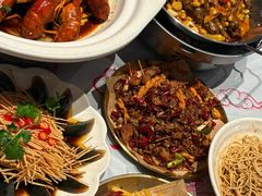 -肥肥虾庄·金牌油焖大虾(杨园滨江时代walk店)