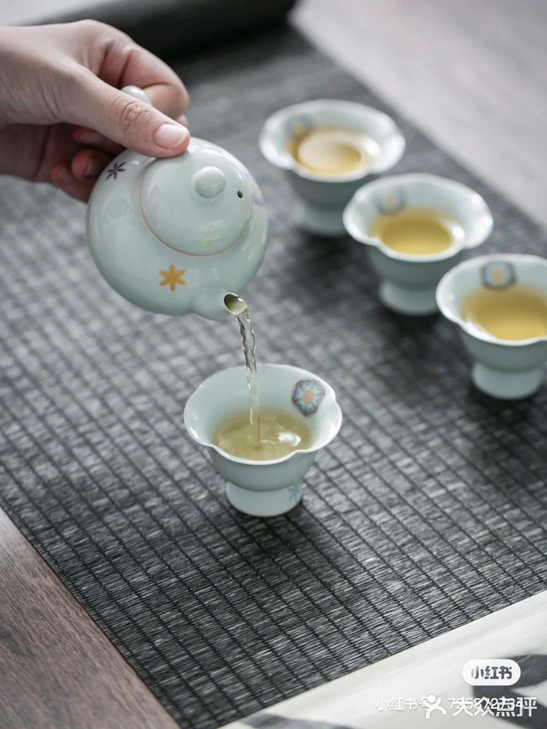 夜半，茶器，生命之花