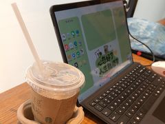 -星巴克(珠海摩尔百货店)