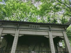 -灵岩山风景区