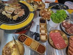 -胡悦里韩式烤肉(芝罘万达广场店)
