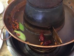 -楼外楼大刀肉传统火锅居(幸福街店)