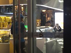 -周黑鸭(深圳南山区海岸城店)