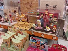 -泡泡玛特POPMART(黄岛新城吾悦店)