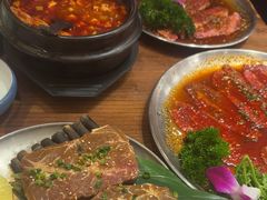 -明洞阿姨·韩式酱蟹烤肉·创意料理(三元桥店)