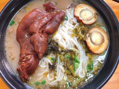 -花溪巷牛肉粉(泉城路店)