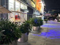 -好利来(上海虹桥新天地Lab主题店)