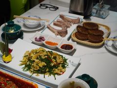 -三江源美食城