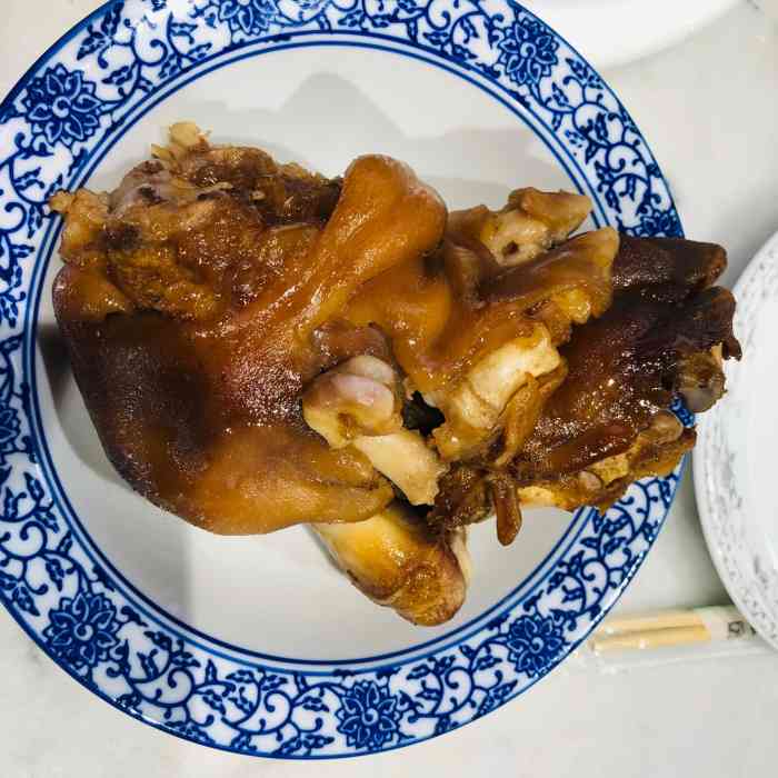 灶台香餐厅(桥梓镇店)-"[薄荷]环境:一层大厅宽敞明亮,二层是包.