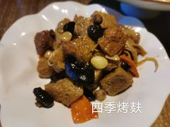 -渝信川菜 · 川味家常菜(长安店)