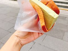 -爱雍·乌节