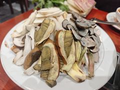 -菌之家·专业纯野生菌火锅·特色炒菌