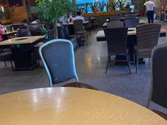 大堂-龙泉人椰子鸡.糟粕醋.海南菜(三亚旗舰店)