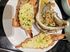 -川骄海鲜自助(王府井奥莱UP TOWN店原世界之花店)