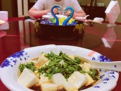 -满江红四季餐厅 · 国家五钻级酒家(新纪元大酒店店)