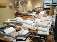 -MUJI无印良品(鑫嘉汇购物中心店)
