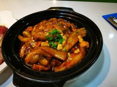 咸鱼鸡丁茄子煲-立哥港式茶餐厅