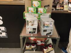 零售区-星巴克(西藏路店)