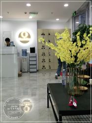 -Coo Hair salon