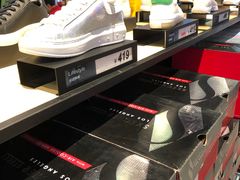-SKECHERS 斯凯奇(上海国际时尚中心店)