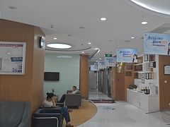 -雅悦齿科(顾村公园店)